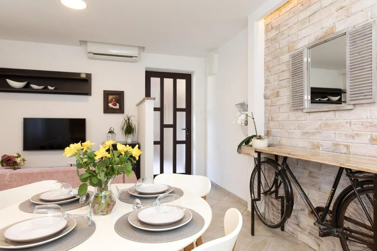 Ela Apartment Rijeka Croatia